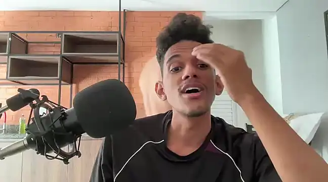 RenziTatte online show from March 2025 07:15:02 PM