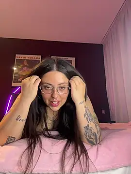 Snapshot of Mizztikaa chatting on November 2025 11:16:01 PM Mizztikaa online show from November 2025 11:16:01 PM