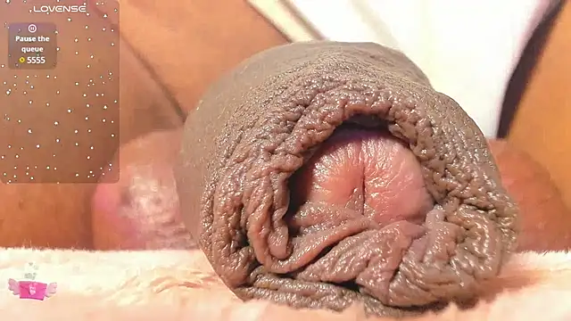 Snapshot of CharlotteLauren chatting on February 2025 11:11:02 PM CharlotteLauren online show from February 2025 11:11:02 PM