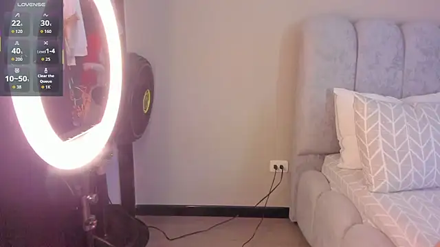 Snapshot of ashlyestone chatting on November 2025 05:02:01 PM ashlyestone online show from November 2025 05:02:01 PM