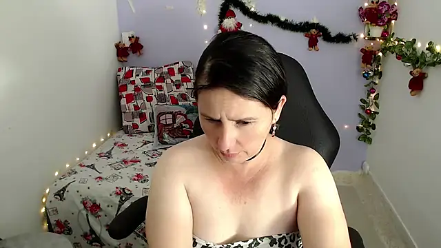 victoria jones online show from January 2025 04:02:02 PM
