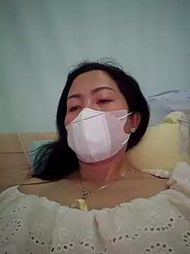 Snapshot of Baby-sexytits18 chatting on October 2025 11:18:02 PM Baby-sexytits18 online show from October 2025 11:18:02 PM