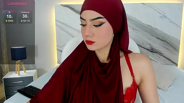 Snapshot of fatimarab chatting on March 2025 08:11:01 PM fatimarab online show from March 2025 08:11:01 PM