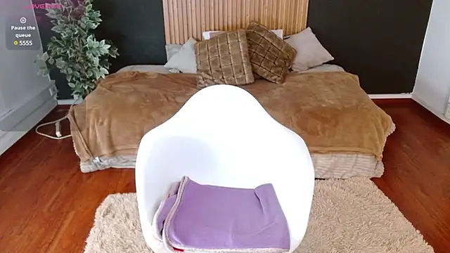 Snapshot of amara_bss_ chatting on February 2025 02:42:01 PM amara bss online show from February 2025 02:42:01 PM