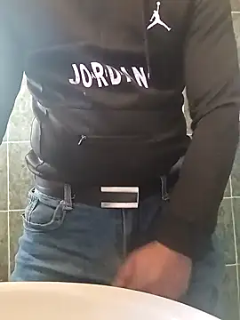 Snapshot of franko1987 chatting on January 2025 09:26:01 AM franko1987 online show from January 2025 09:26:01 AM