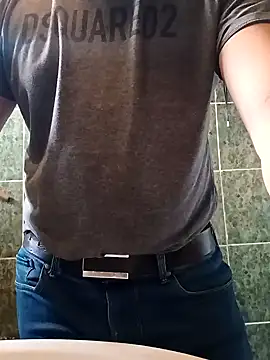 Snapshot of franko1987 chatting on January 2025 01:09:01 PM franko1987 online show from January 2025 01:09:01 PM