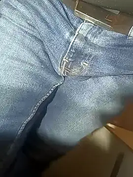 Snapshot of franko1987 chatting on February 2025 06:32:01 AM franko1987 online show from February 2025 06:32:01 AM