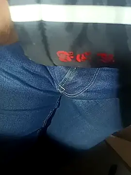 Snapshot of franko1987 chatting on February 2025 05:36:01 AM franko1987 online show from February 2025 05:36:01 AM