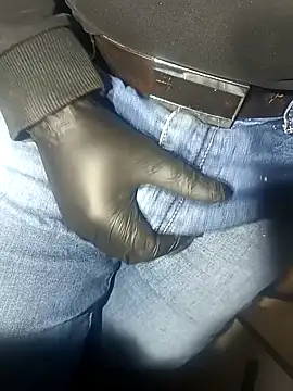 Snapshot of franko1987 chatting on February 2025 06:19:01 AM franko1987 online show from February 2025 06:19:01 AM