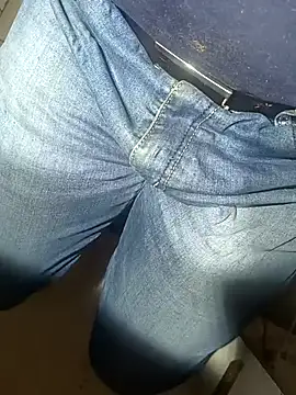 Snapshot of franko1987 chatting on February 2025 08:09:01 AM franko1987 online show from February 2025 08:09:01 AM