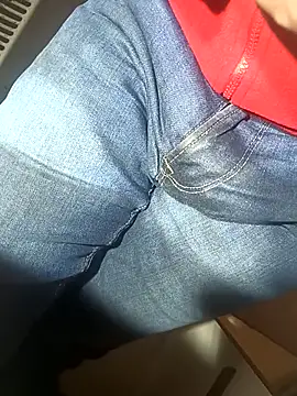 Snapshot of franko1987 chatting on February 2025 06:07:02 AM franko1987 online show from February 2025 06:07:02 AM