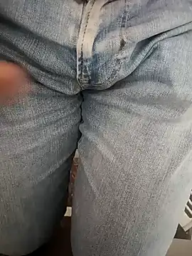 Snapshot of franko1987 chatting on February 2025 09:00:02 AM franko1987 online show from February 2025 09:00:02 AM