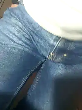 Snapshot of franko1987 chatting on February 2025 05:04:02 AM franko1987 online show from February 2025 05:04:02 AM