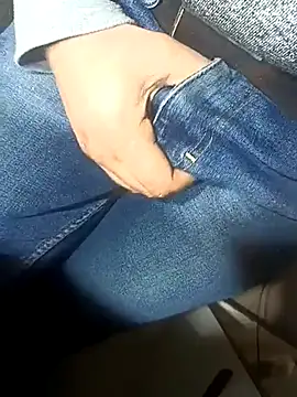 Snapshot of franko1987 chatting on March 2025 04:37:02 AM franko1987 online show from March 2025 04:37:02 AM