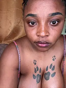 Snapshot of Savage_baby chatting on February 2025 02:25:02 PM Savage baby online show from February 2025 02:25:02 PM