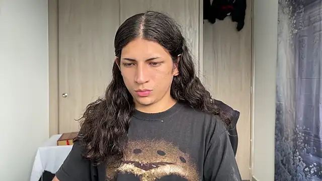 Snapshot of gabriel__manson chatting on October 2025 08:15:01 PM gabriel manson online show from October 2025 08:15:01 PM