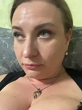 Snapshot of OlgaBuzzz chatting on March 2025 09:45:02 AM OlgaBuzzz online show from March 2025 09:45:02 AM