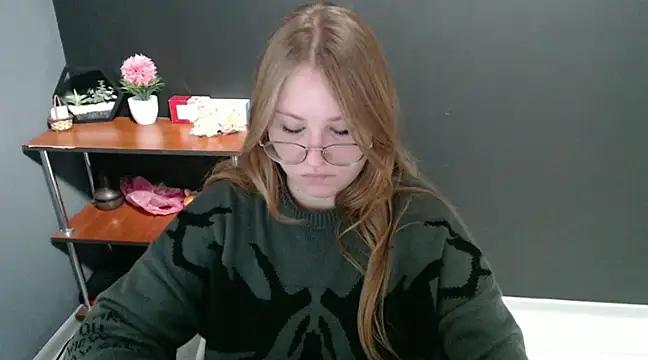 Snapshot of lady_minx chatting on December 2024 12:25:02 PM lady minx online show from December 2024 12:25:02 PM