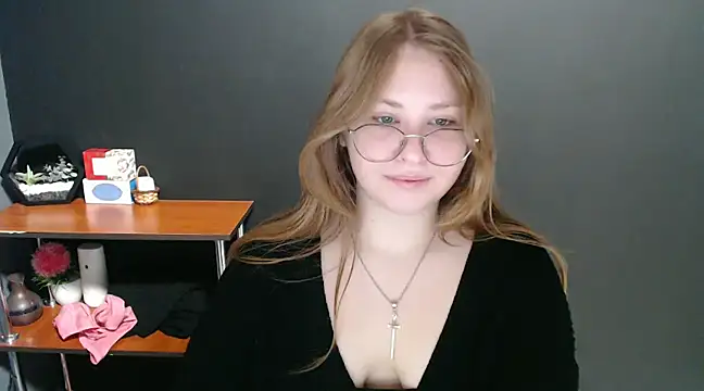 Snapshot of lady_minx chatting on January 2025 08:03:01 AM lady minx online show from January 2025 08:03:01 AM