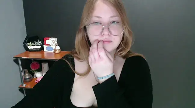 Snapshot of lady_minx chatting on January 2025 08:27:02 AM lady minx online show from January 2025 08:27:02 AM
