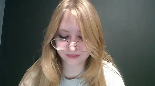 Snapshot of lady_minx chatting on January 2025 07:47:02 AM lady minx online show from January 2025 07:47:02 AM