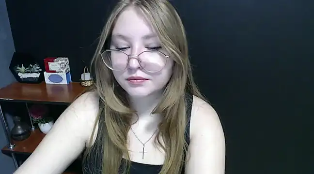 Snapshot of lady_minx chatting on January 2025 07:47:02 AM lady minx online show from January 2025 07:47:02 AM