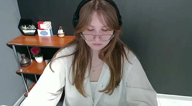 Snapshot of lady_minx chatting on January 2025 10:38:02 AM lady minx online show from January 2025 10:38:02 AM