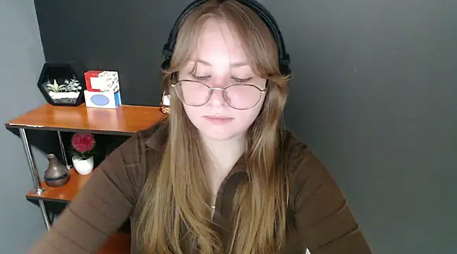 Snapshot of lady_minx chatting on January 2025 10:23:02 AM lady minx online show from January 2025 10:23:02 AM
