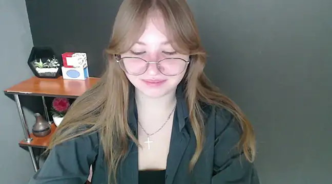 Snapshot of lady_minx chatting on January 2025 07:36:01 AM lady minx online show from January 2025 07:36:01 AM