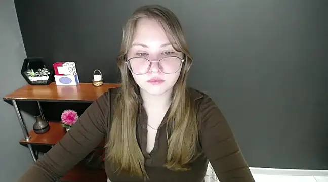 Snapshot of lady_minx chatting on February 2025 07:18:01 AM lady minx online show from February 2025 07:18:01 AM