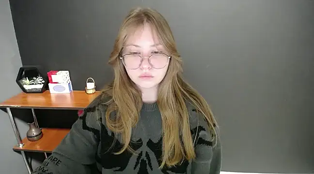 Snapshot of lady_minx chatting on February 2025 07:15:01 AM lady minx online show from February 2025 07:15:01 AM