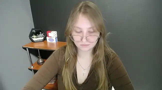 Snapshot of lady_minx chatting on February 2025 10:48:02 AM lady minx online show from February 2025 10:48:02 AM