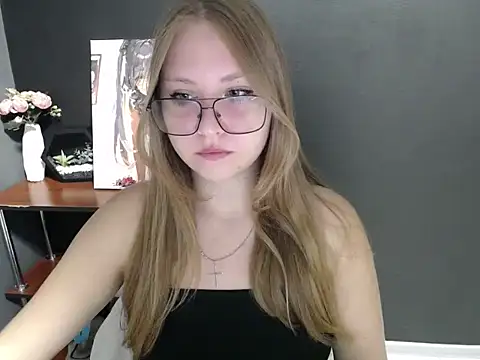 Snapshot of lady_minx chatting on September 2025 06:26:01 AM lady minx online show from September 2025 06:26:01 AM