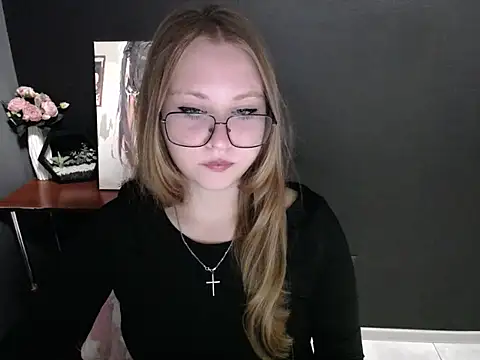 Snapshot of lady_minx chatting on October 2025 06:32:02 AM lady minx online show from October 2025 06:32:02 AM