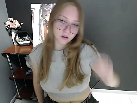 Snapshot of lady_minx chatting on October 2025 06:33:01 AM lady minx online show from October 2025 06:33:01 AM