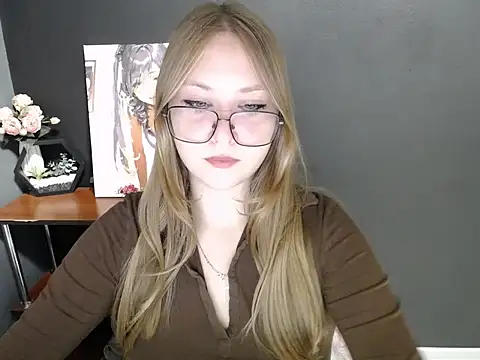 Snapshot of lady_minx chatting on October 2025 06:36:02 AM lady minx online show from October 2025 06:36:02 AM