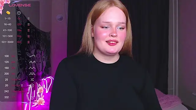 Snapshot of rozzhaos8 chatting on February 2025 07:08:02 PM rozzhaos8 online show from February 2025 07:08:02 PM