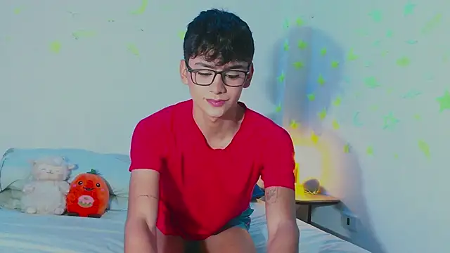 Snapshot of arnold_laurent_ chatting on February 2025 07:27:01 PM arnold laurent online show from February 2025 07:27:01 PM