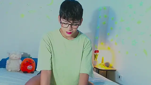 Snapshot of arnold_laurent_ chatting on February 2025 07:19:02 PM arnold laurent online show from February 2025 07:19:02 PM