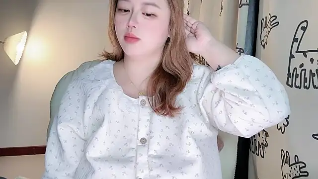 Snapshot of 520-vivo chatting on October 2025 04:16:01 PM 520-vivo online show from October 2025 04:16:01 PM