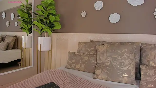 AylinMillerxs online show from March 2025 07:38:01 PM