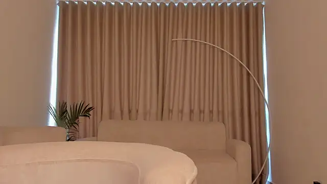 SavannahWildee online show from September 2025 12:07:01 PM