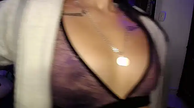 Snapshot of iam_valery chatting on December 2024 03:47:02 AM iam valery online show from December 2024 03:47:02 AM