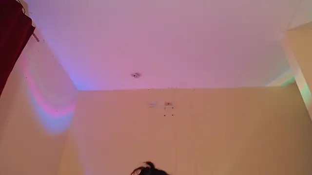 Snapshot of _maiahairy_ chatting on December 2024 01:32:02 AM maiahairy online show from December 2024 01:32:02 AM