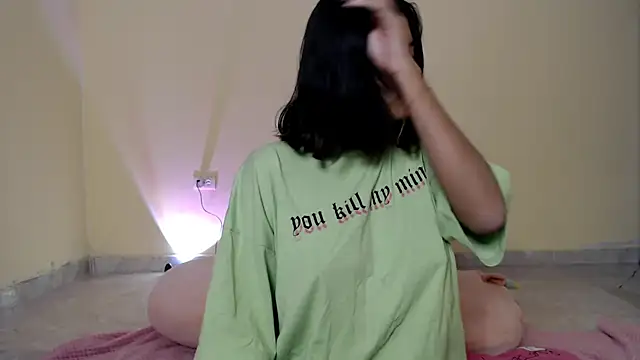 Snapshot of _maiahairy_ chatting on January 2025 11:48:02 AM maiahairy online show from January 2025 11:48:02 AM