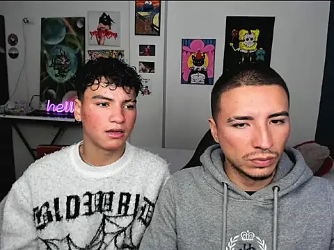 Snapshot of sweet_boys_xx chatting on October 2025 12:17:01 PM sweet boys xx online show from October 2025 12:17:01 PM