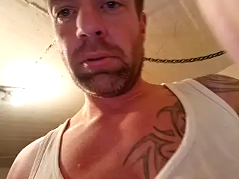 Snapshot of Timbojan28 chatting on November 2025 10:01:02 PM Timbojan28 online show from November 2025 10:01:02 PM