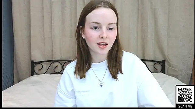 Snapshot of Wild__flowers chatting on January 2025 05:23:02 PM Wild flowers online show from January 2025 05:23:02 PM