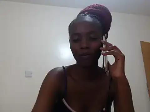nanaswee online show from February 2025 12:00:02 PM
