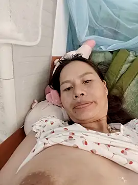 Snapshot of Baby-ladyass20 chatting on October 2025 03:05:02 AM Baby-ladyass20 online show from October 2025 03:05:02 AM